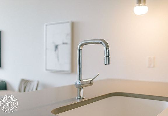 5th image of 123 Melrose St #79J