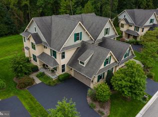 142 Traymore Ln, Rose Valley, PA 19063