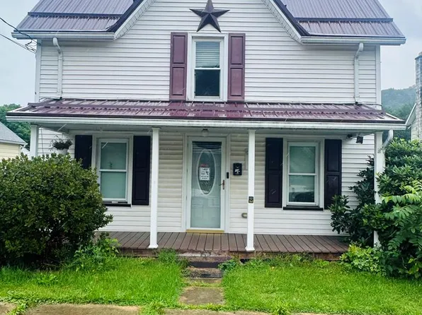 103 S East St, Sayre, PA 18840