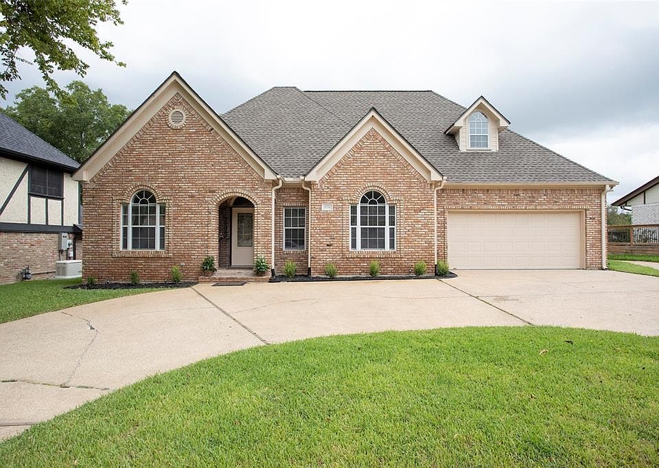 All Brick Country French Style home with 2646 SF, 3 Bedrooms, Master Down 2.5 Baths, +Study, + Game room up and Golf Cart Garage behind the 2 Car Attached Garage. Beautifully Upgraded over 2018-2020 from the roof to all the floors! Both ACs replaced!