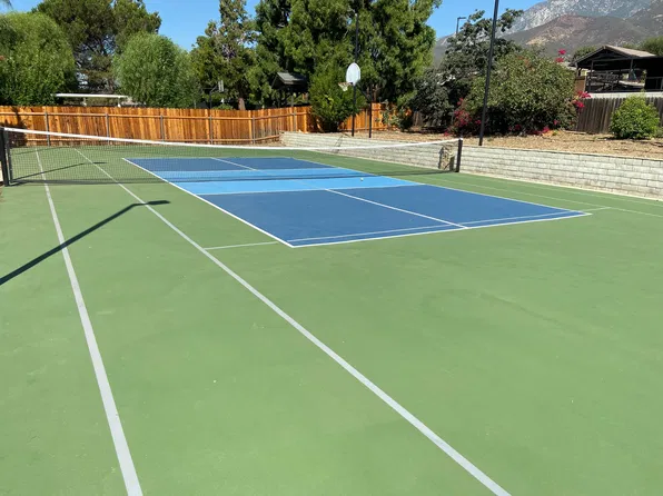 9438 Hillside Rd, Alta Loma, CA 91737