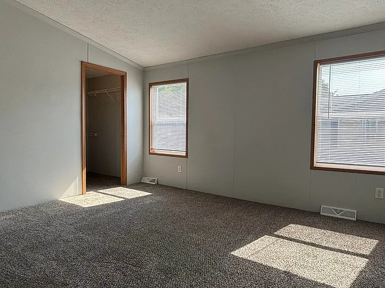 White Lake — Photo 16