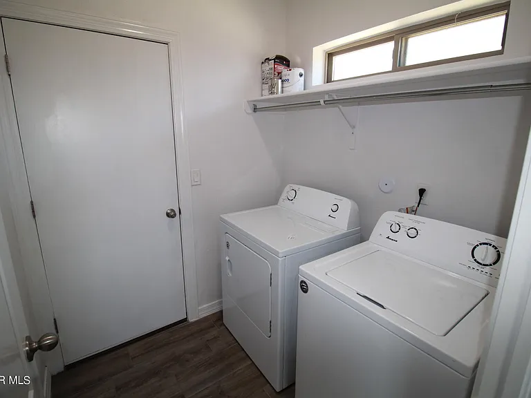 620 Adrian Arellano St W — Photo 26
