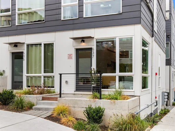 637 13th Avenue E, Seattle, WA 98102