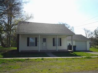 530 S Oak St, Waterloo, IN 46793