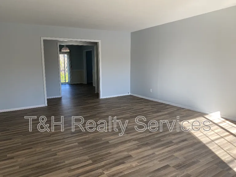 857 Indigo Way — Photo 8