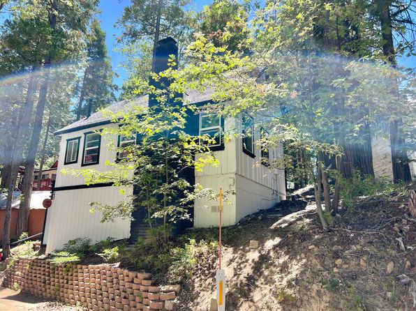 838 Lake View Ln
