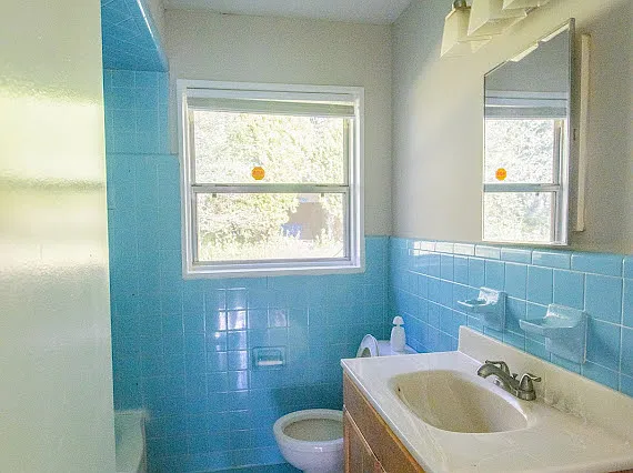 9877 Redcliff Rd — Photo 7