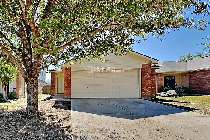 4 bed, 2.0 bath, 1550 sqft, $1,850 — Photo 1