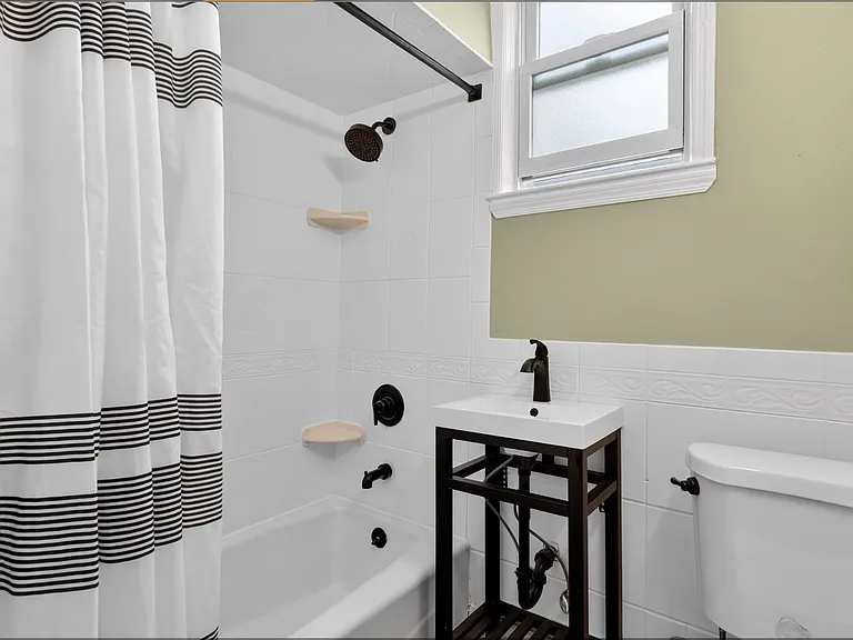 20 Condict St #2 — Photo 15