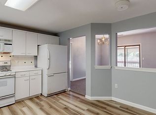 770 Salisbury St APT 577, Worcester, MA 01609