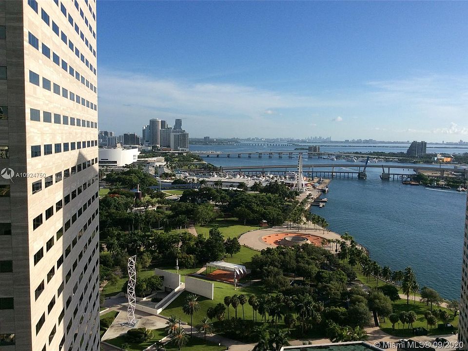 1st image of 325 Biscayne Blvd APT 2814