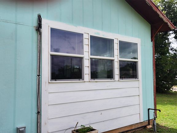 3rd image of 408 E Sadosa St