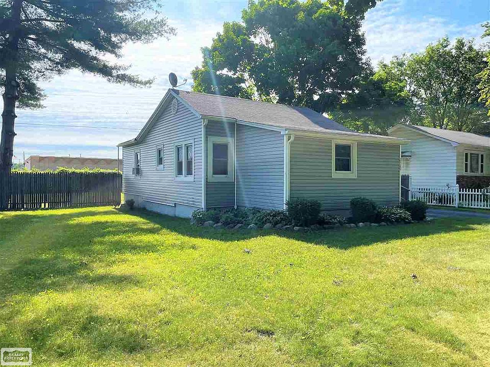 2520 15th Ave, Port Huron, MI 48060 Zillow