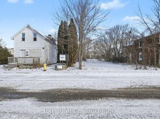 135 & 139 Charles St, Carleton Place, ON K7C2Y4