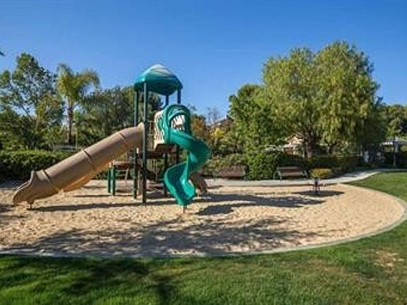 3rd image of 2904 Capella Way