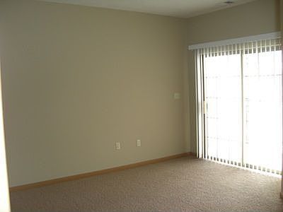 5th image of 15802 Larimore Plz APT 23