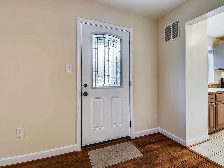 210 E Hamilton Ave — Photo 18