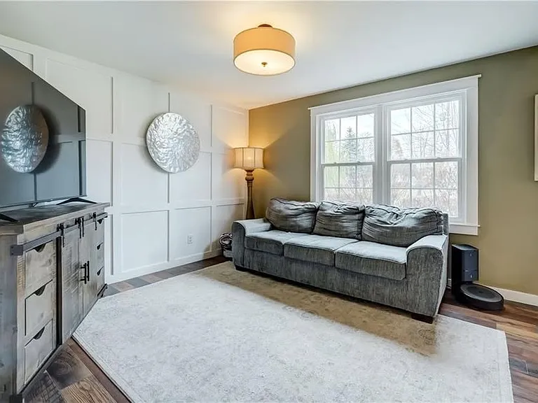23 Fairview Dr — Photo 6