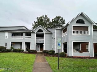 106 Breezewood Dr APT B, Greenville, NC 27858