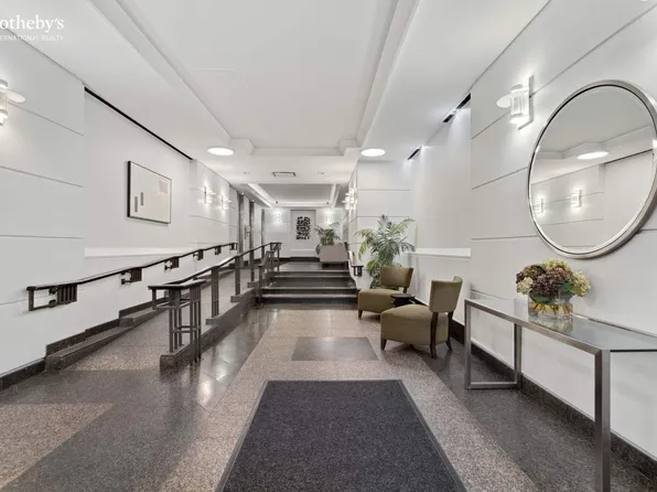 300 East 71st Street 7O image 11 of 12