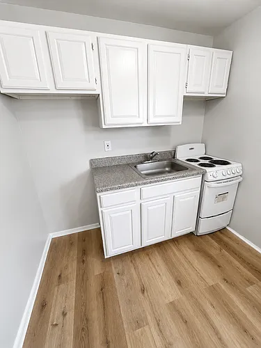 396 Stuyvesant Ave Photo 1