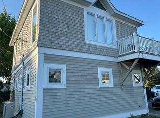33 Sols Point Rd, Clinton, CT 06413