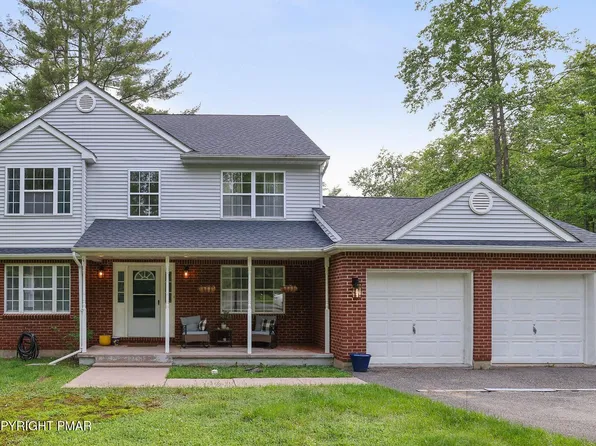 299 Scenic Dr, Blakeslee, PA 18610