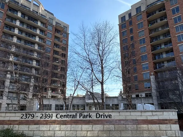 2379 Central Park Dr, Oakville, ON