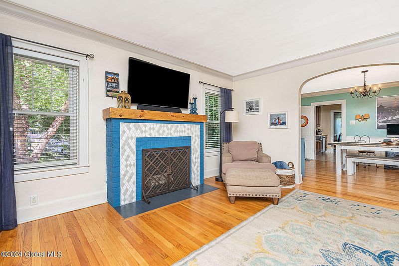5th image of 1 Mellon Avenue