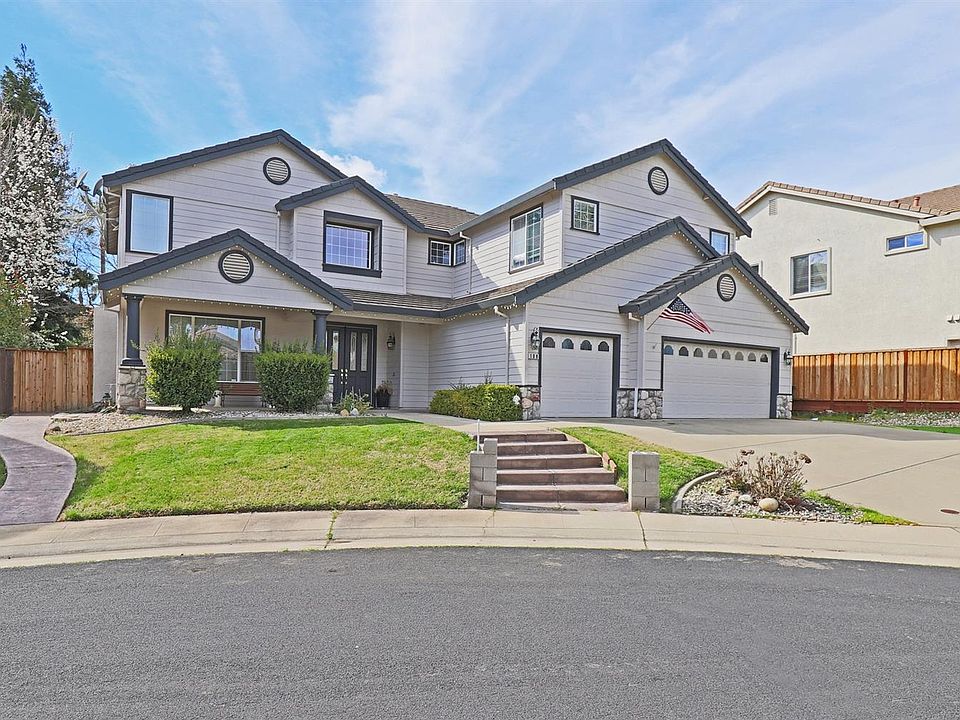 1st image of 108 Dover Isle Ct