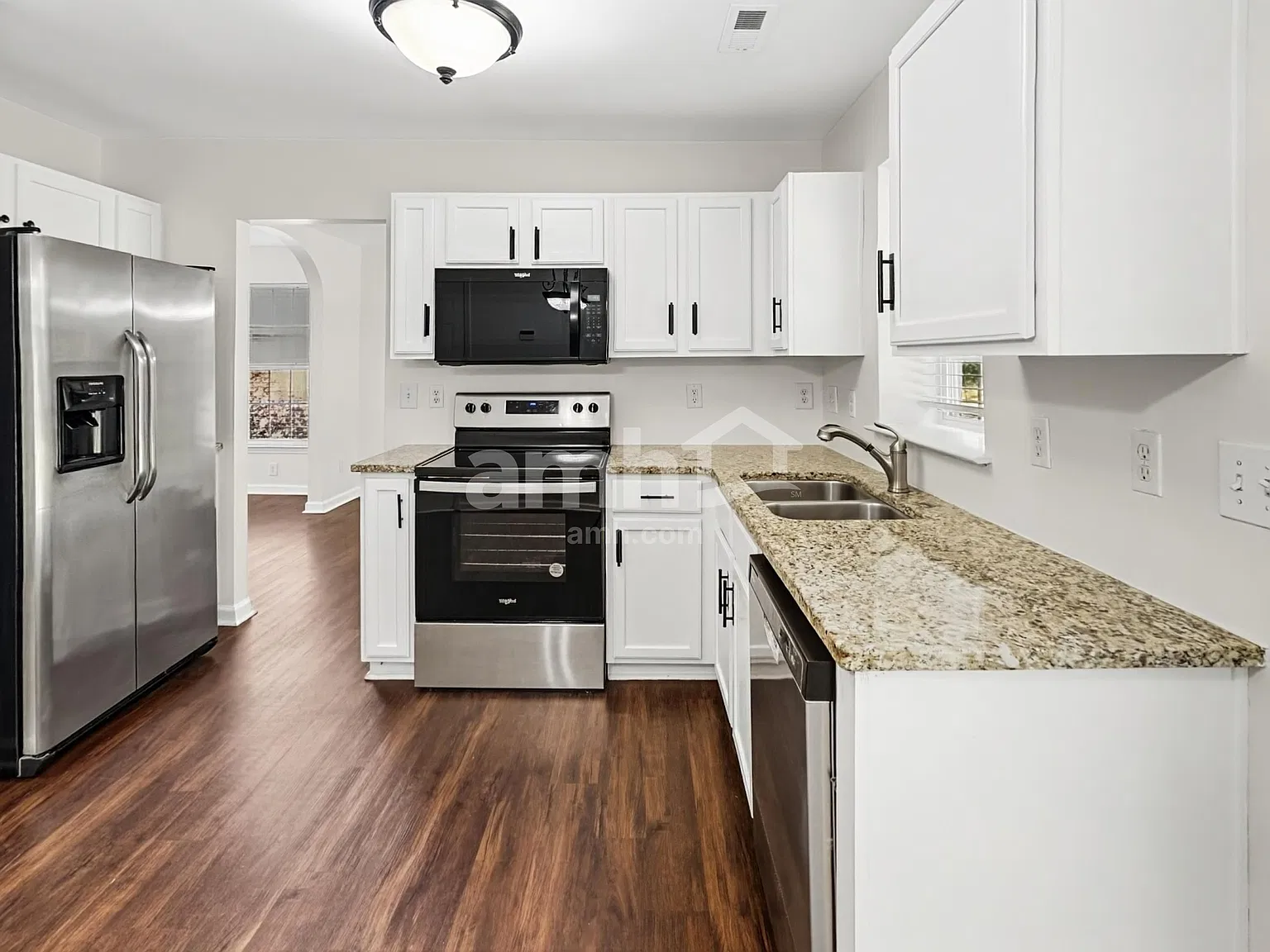4 bed, 2.5 bath, 1700 sqft, $2,315 — Photo 3