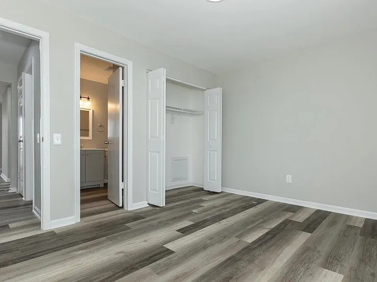 1403 Key Pkwy — Photo 6