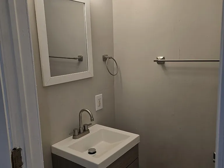 Unit Photo