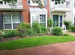44 Willow St, Jersey City, NJ 07305