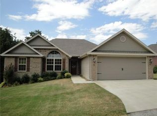 6 Metfield Dr, Bella Vista, AR 72714