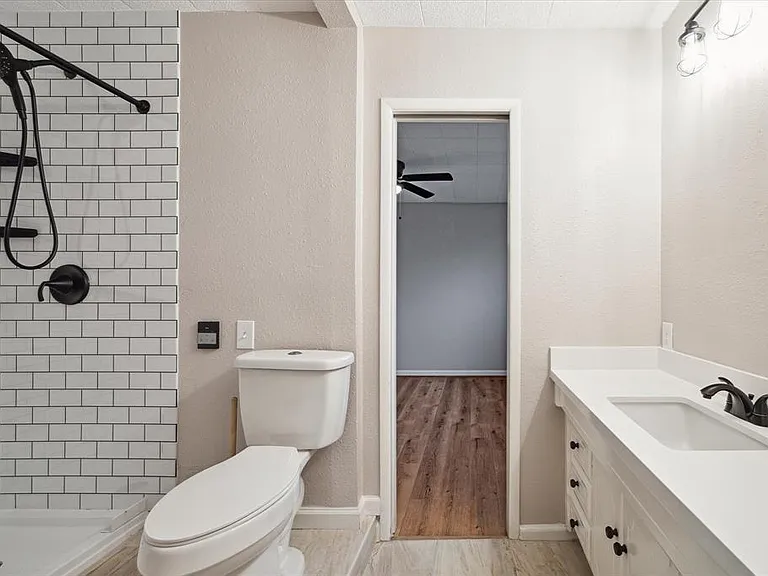 2521 Cliff Dr — Photo 9