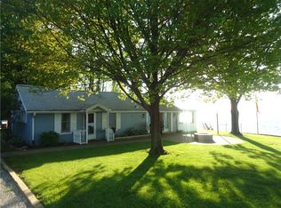 12 Carter Beach Rd, Harborcreek, PA 16511