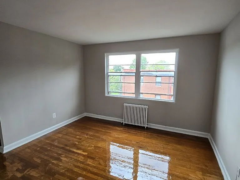 140 Kenilworth Ave NE — Photo 4