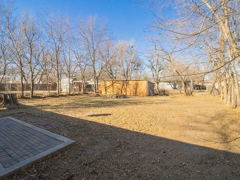 3808 W Westlawn St — Photo 22