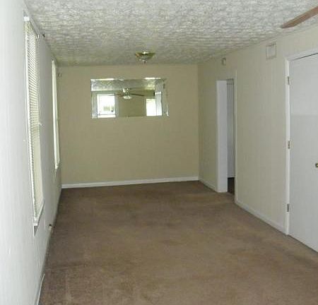 4th image of 9216 4th Ave