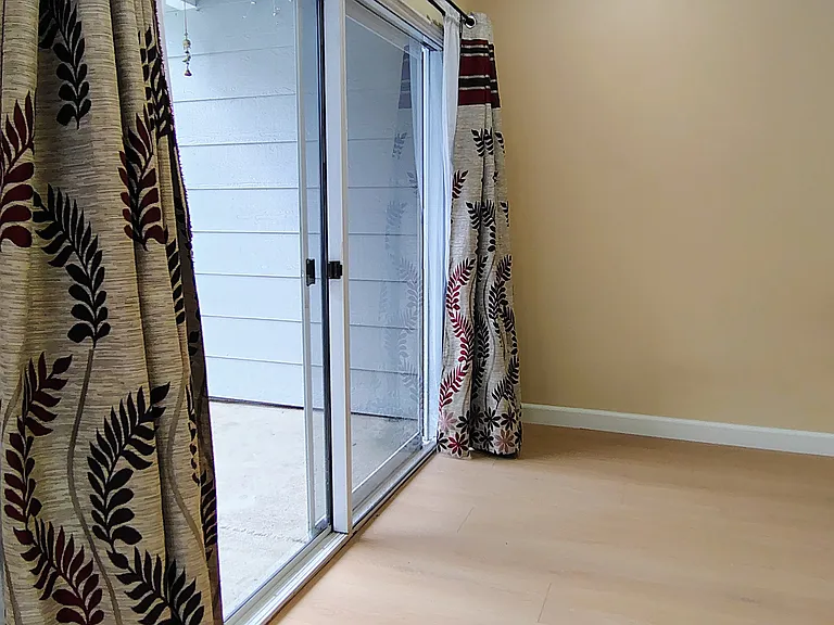 1542 Thornleaf Way — Photo 3