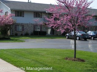 9022 Sheridan Rd APT 102, Kenosha, WI 53143