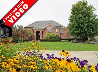 914 Bloomfield Knoll Dr, Bloomfield Hills, MI 48304