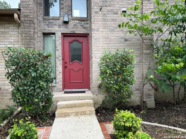5815 Rue Royale, San Antonio, TX 78240