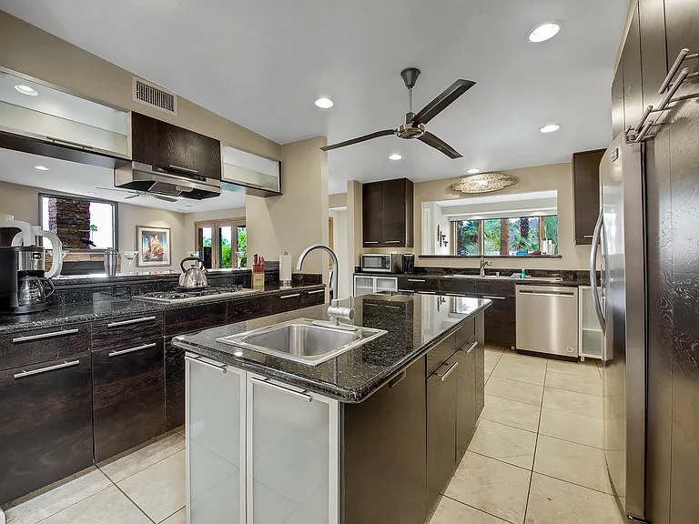 52883 Eisenhower Dr — Photo 13