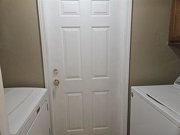 4th image of 1719 W 22nd Ave