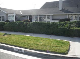 11891 Weatherby Rd, Los Alamitos, CA 90720