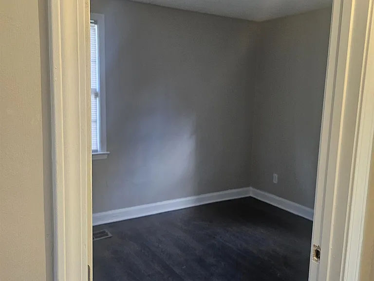 3477 Kimball Ave — Photo 10