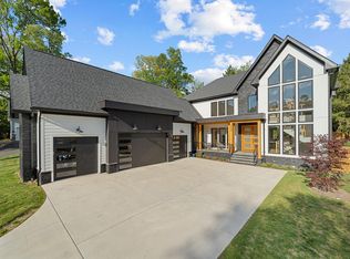 2323 Stryker Ave, Vienna, VA 22181